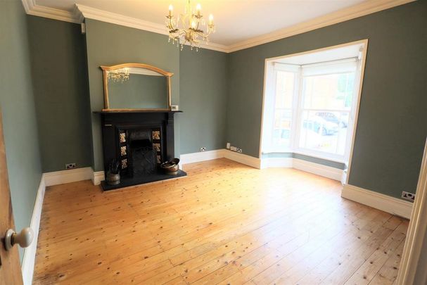3 bedroom terraced house to rent - Photo 1