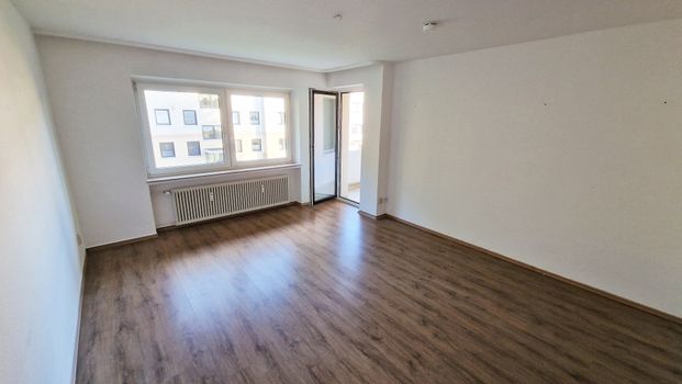 Nähe Waldsee & TU: Helle & gut geschnittene 4-Zimmer-Wohnung mit 2 Balkonen - Photo 1