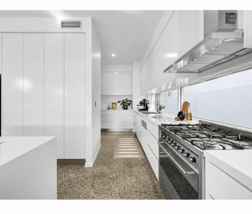 A multi-level hideaway with soul, sophistication and skyline views - Photo 6