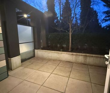 #101 488 W 58th Ave, Vancouver, BC V5Y 2Z5, Canada - Photo 6