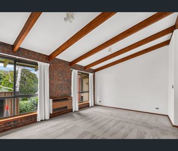 Spacious Split-Level Home in a Prime Location - Photo 2