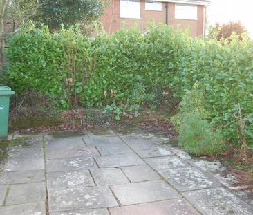 2 bedroom Flat To Let - Photo 6