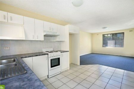 4/19 Campbell Street, Wollongong - Photo 2