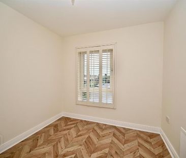 1 Grangewood Chase, Dundonald, Belfast, BT16 1HW - Photo 4