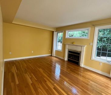 For Lease - 18 Solmar Avenue, Whitby, Ontario - Photo 4