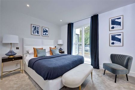 A one bedroom ground floor apartment with private enclosed terrace and allocated basement parking. - Photo 4