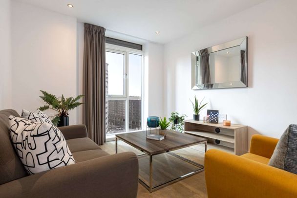 2 BED 1 BATH APARTMENT | AVAILABLE NOW | IN HIGH DEMAND | PARKING AVAILABLE | PRIME LOCATION | 24-HOUR CONCIERGE | RESIDENTS GYM - Photo 1