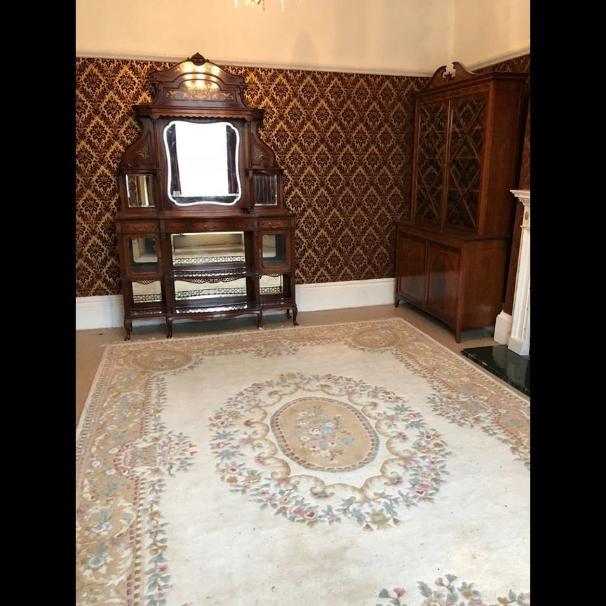 5 Bed Detached House, St. Andrews Road, S11 - Photo 1