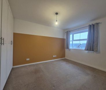 3 bedroom semi-detached house to rent - Photo 6