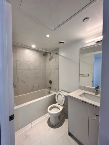 For Lease - 880 The Queensway N/A Unit# 512, Toronto, Ontario - Photo 4