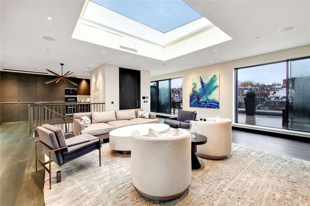 An incredible Finchatton designed new build development in Cheval Place offering direct lift access and private outdoor space and modern fixtures and fittings with no expense spared. - Photo 1