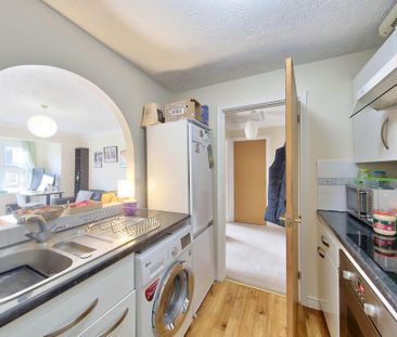 1 bedroom flat to rent - Photo 3
