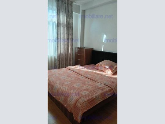Închiriez apartament 2 camere - Photo 1