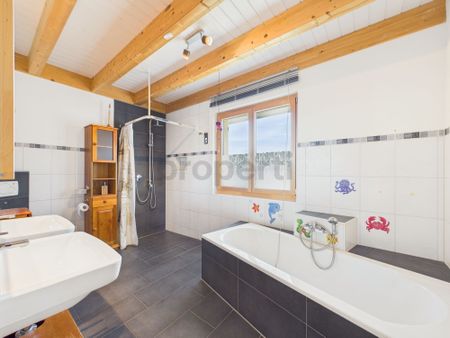 Quiet 4.5-room single-family house with large terrace in Breitenbach - Photo 4