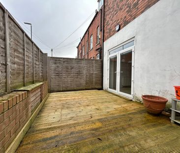 3 bedroom terraced house to rent - Photo 2