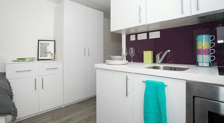 Studio to rent - Photo 3