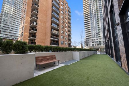 For Lease - 101 Roehampton Avenue Unit# 2209, Toronto, Ontario - Photo 5