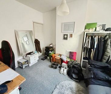 2 bedroom House To Let - Photo 1