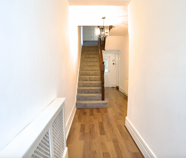 4 bedroom flat to rent - Photo 1