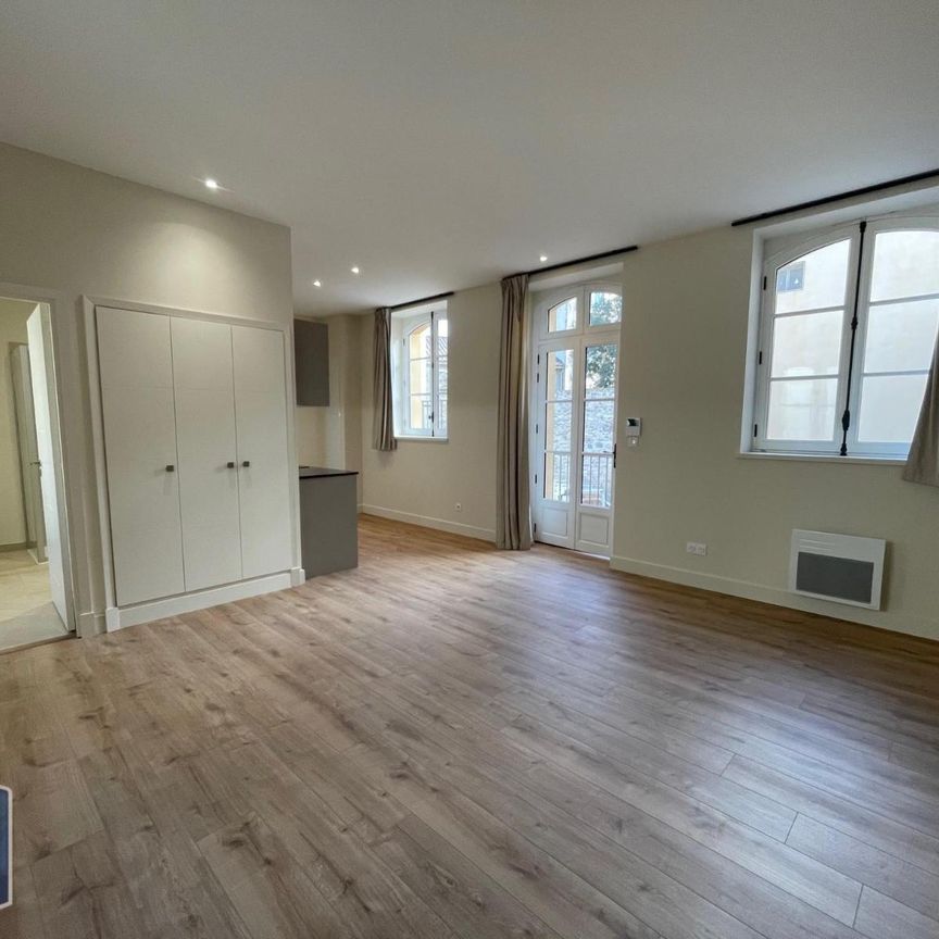 Location Appartement 1 pièce 33m² NARBONNE 11100 - Photo 1