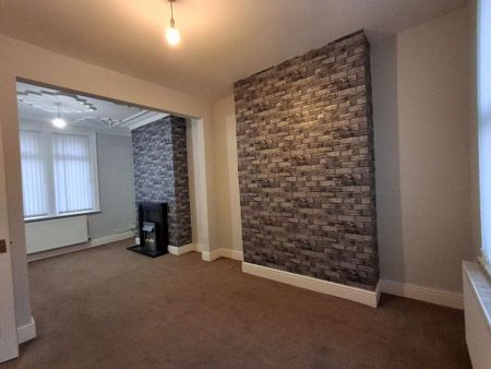 2 bedroom terraced house to rent - Photo 2