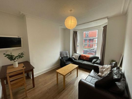 4 bedroom house to rent - Photo 1