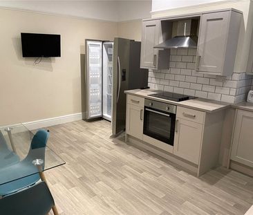 3 Woodthorpe Terrace, Huddersfield, HD1 - Photo 3