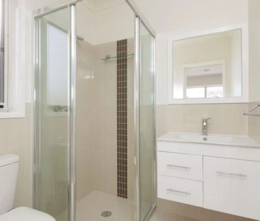 Spacious Family Home - Photo 5