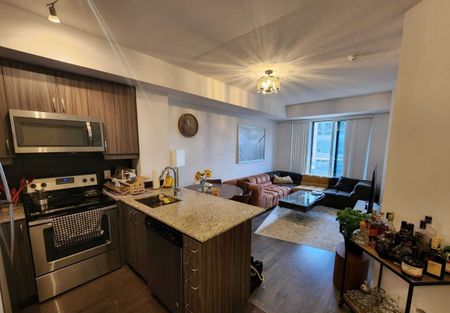 For Lease - 9205 Yonge Street Unit# 1010, Richmond Hill, Ontario - Photo 2