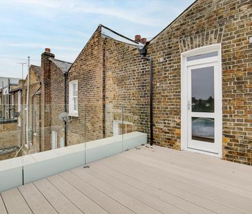 A superb house available to rent on Clapham Manor Street, SW4. - Photo 5