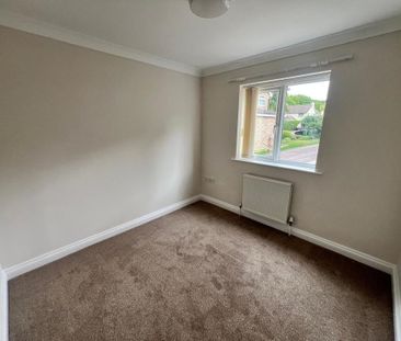 2 bedroom detached bungalow to rent - Photo 2