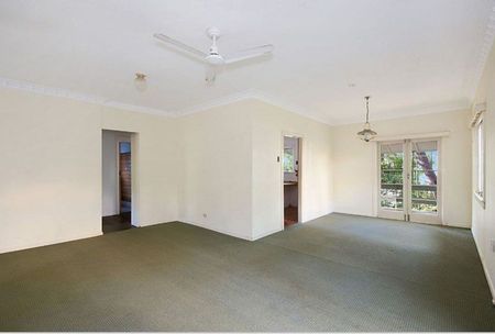 Tranquil hideaway so close to UQ - Photo 2