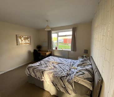 2 bed maisonette to rent in Geranium Walk, Colchester - Photo 1