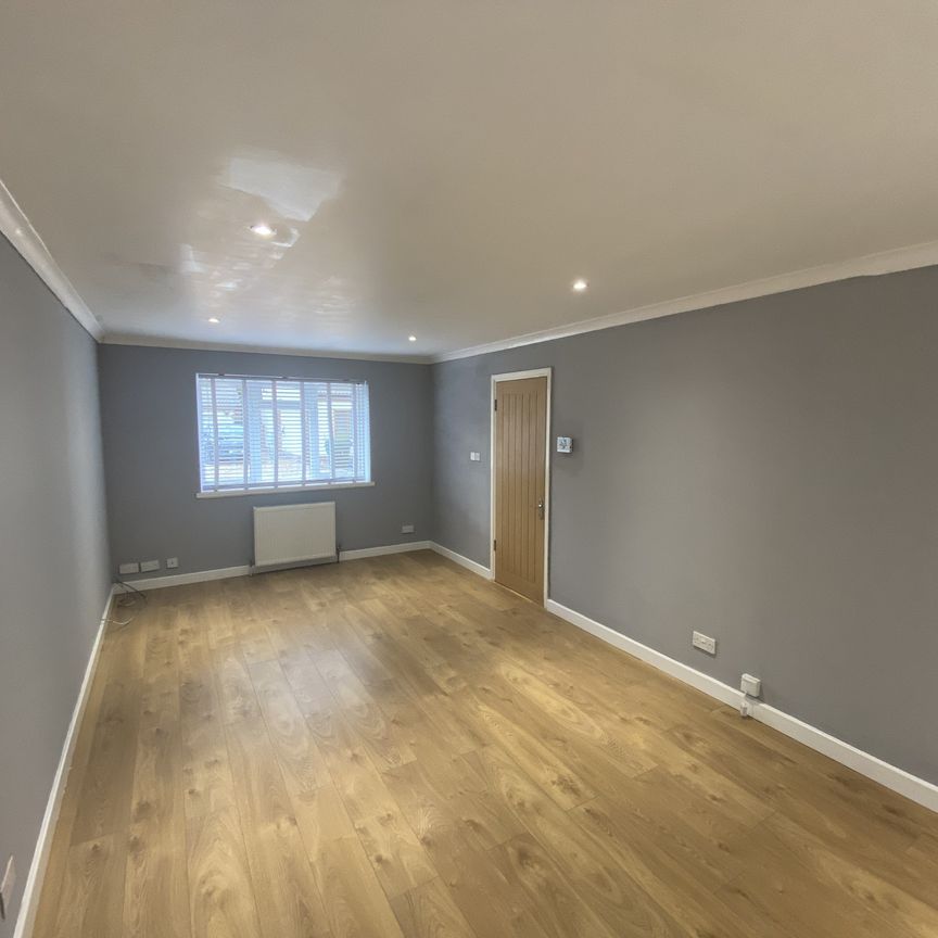 Bury Road, Bury St. Edmunds, Mildenhall - Photo 1