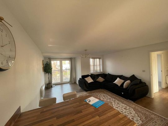 2 bedroom flat to rent - Photo 1