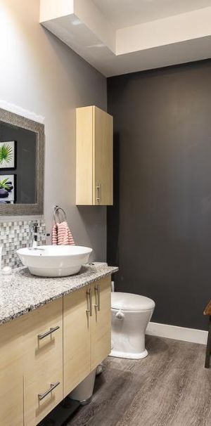 Baie Jolie Bord Du Fleuve 4 1/2, Disponible Immediatement - Photo 1