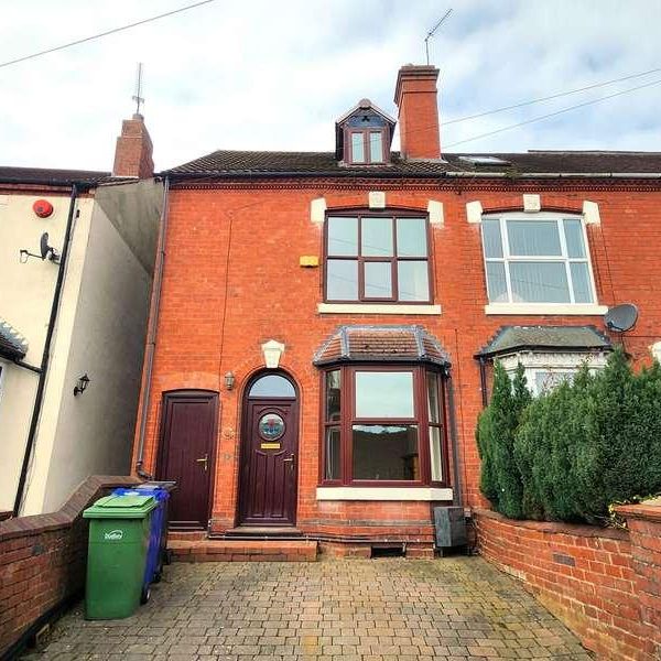 Beecher Road, Halesowen, B63 - Photo 1