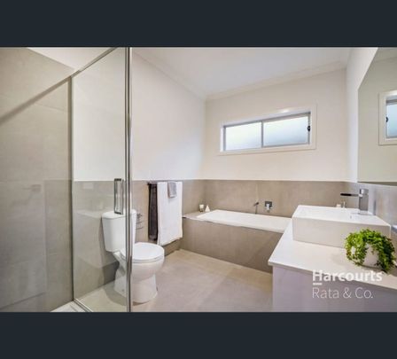 2/80 Romano Avenue, Mill Park, Vic 3082 - Photo 1