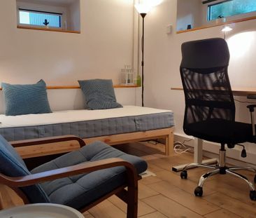 mazowieckie, grodziski, Podkowa Leśna, Modrzewiowa - Zdjęcie 2