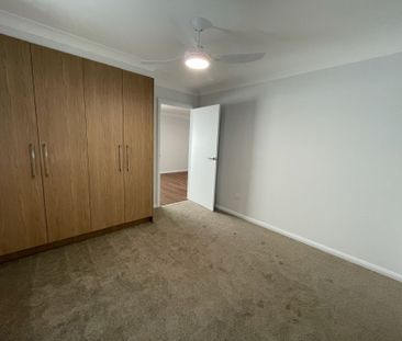Modern 2 Bed, 1 Bath Flat in South Kempsey - Photo 2