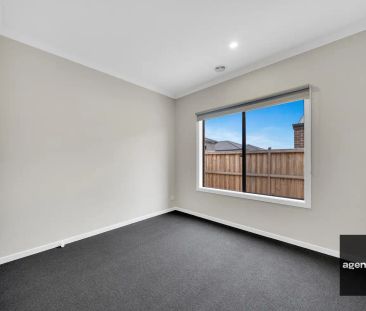 “Brand New Spacious Family Home in Tarneit VIC” - Photo 1