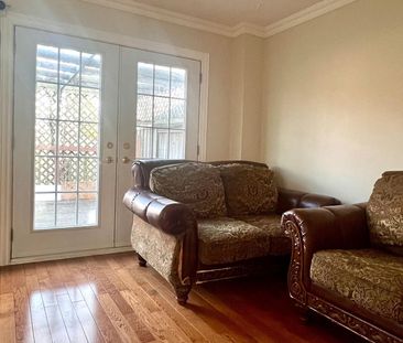 For Lease - 581 Galloway Crescent, Mississauga, Ontario - Photo 2