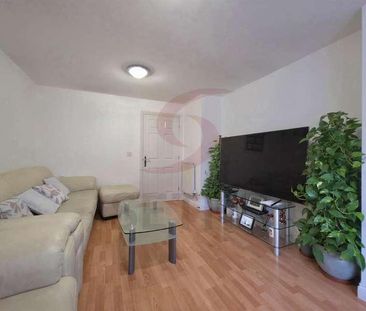 Thomas Close, Braunstone, Leicester, LE3 - Photo 1