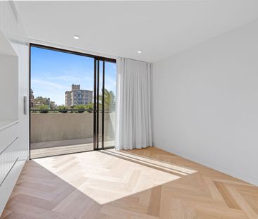 Brand New Luxury Family Home With Pool and Rear Yard! - Photo 5