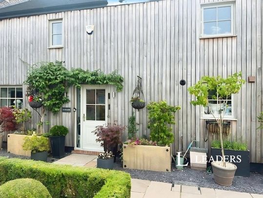 3 bedroom terraced house to rent - Photo 1