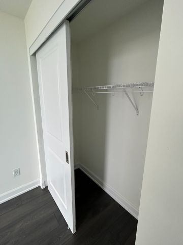 For Lease - 3220 William Coltson Avenue Unit# 1405, Oakville, Ontario - Photo 3