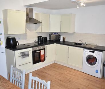2 bedroom terraced house to rent - Photo 6