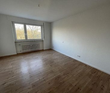 Sanierte 3 Zimmerwohnung am Hanielpark in Düsseldorf-Düsseltal - Foto 1