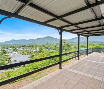 Elevated level living with breathtaking views - Photo 2