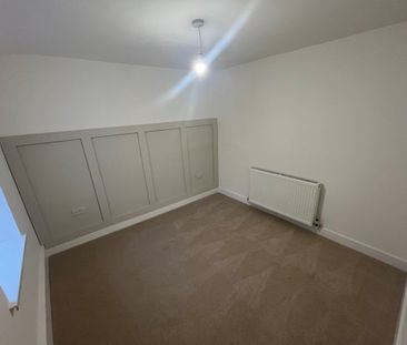 Merchants Hill, Wainfelin, PONTYPOOL - Photo 4